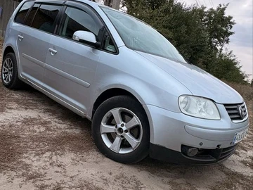 Авто Volkswagen Touran 2003 № 8006129