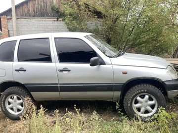 Авто Chevrolet Niva 2004 № 8006580