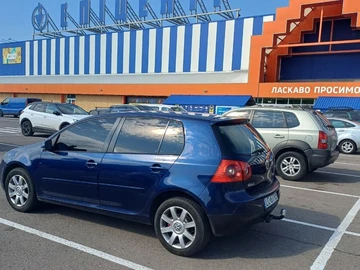 Авто Volkswagen Golf 2005 № 8006585