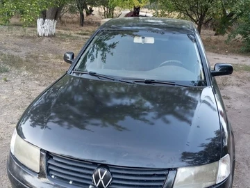 Авто Volkswagen Passat Sedan 2000 № 8006588