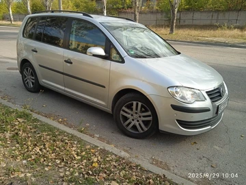 Авто Volkswagen Touran 2007 № 8006594