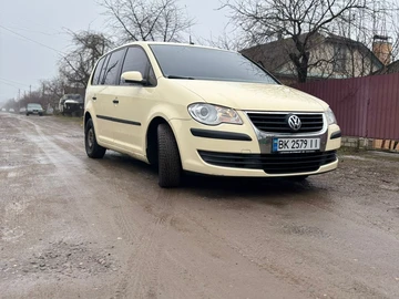 Авто Volkswagen Touran 2008 № 8006611