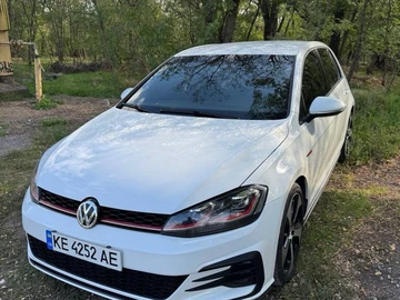 Авто Volkswagen Golf 2015 № 8006612