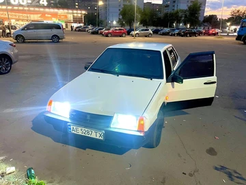 Авто ВАЗ 21099 1997 № 8007014