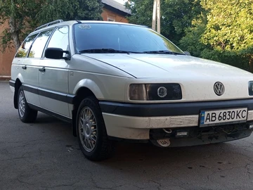 Авто Volkswagen Passat Variant 1991 № 8007483