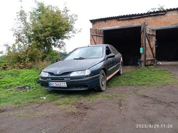 Авто Renault Laguna 1995 № 8007652