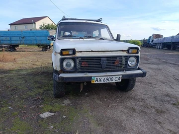 Авто ВАЗ 2121 1993 № 8007822