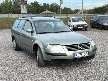 Авто Volkswagen Passat Variant 2000 № 8008076