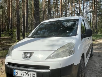 Авто Peugeot Partner 2009 № 8008149