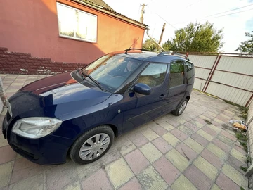 Авто Skoda Roomster 2010 № 8008404
