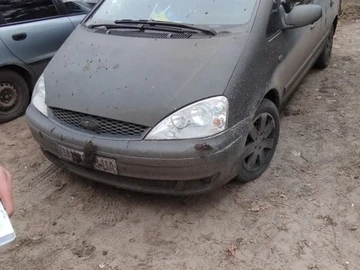 Авто Ford Galaxy 2004 № 8008454