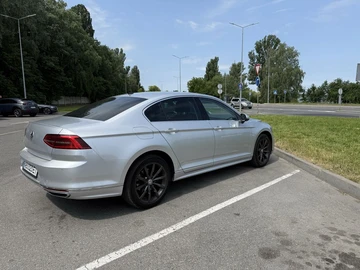 Авто Volkswagen Passat Sedan 2018 № 8008502