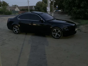 Авто BMW 5 Серия 2005 № 8008526