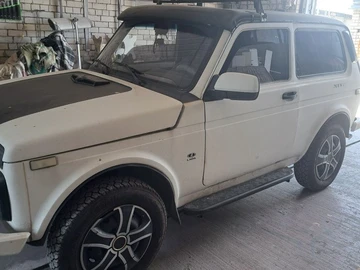 Авто ВАЗ 2121 1997 № 8008749