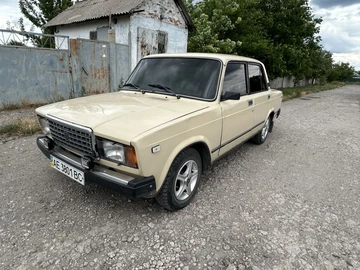 Авто ВАЗ 2107 1990 № 8008884