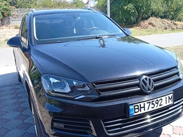 Авто Volkswagen Touareg 2015 № 8008888