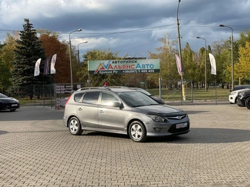 Авто Hyundai I30 2011 № 8008920
