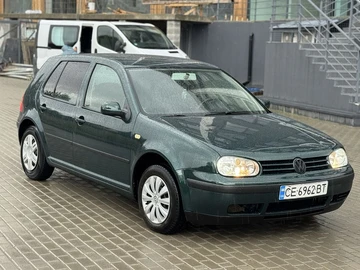 Авто Volkswagen Golf 2000 № 8008951