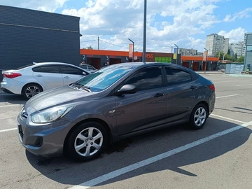 Авто Hyundai Accent 2013 № 8009217