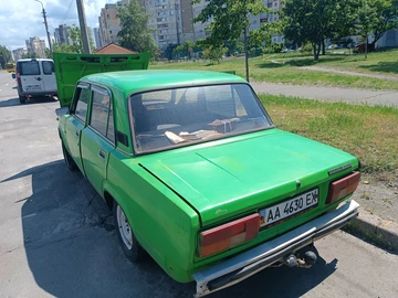 Авто ВАЗ 2105 1982 № 8009284