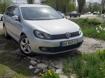 Авто Volkswagen Golf 2010 № 8009468