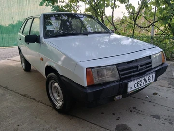 Авто ВАЗ 2109 1987 № 8009481