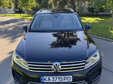 Авто Volkswagen Touareg 2016 № 8009529