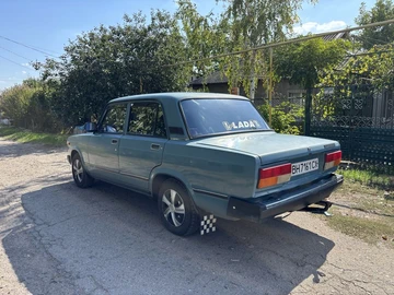 Авто ВАЗ 2107 2005 № 8009630
