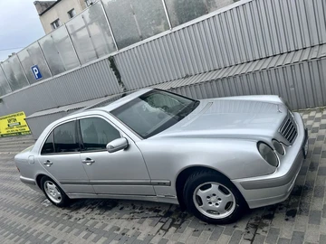 Авто Mercedes 220 2000 № 8009722