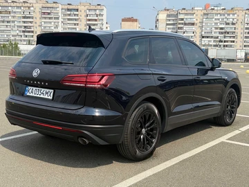 Авто Volkswagen Touareg 2019 № 8009878