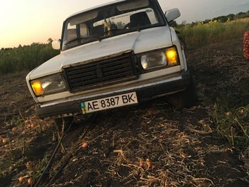 Авто ВАЗ 2107 2005 № 8010065