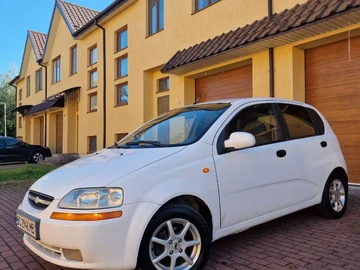 Авто Chevrolet Aveo 2005 № 8010086