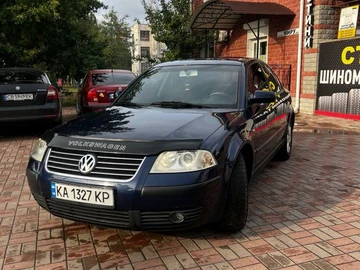 Авто Volkswagen Passat Sedan 2001 № 8010040