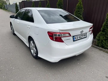 Авто Toyota Camry 2012 № 8010100