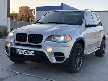 Авто BMW X5 2010 № 8010107