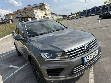Авто Volkswagen Touareg 2017 № 8010115
