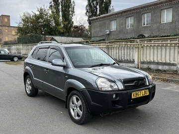 Авто Hyundai Tucson 2006 № 8010303