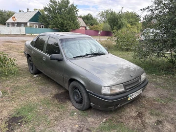 Авто Opel Vectra 1990 № 8010425