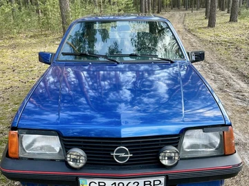 Авто Opel Ascona 1986 № 8010458