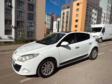 Авто Renault Megane 2010 № 8010594