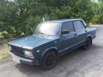 Авто ВАЗ 2107 2001 № 8010646