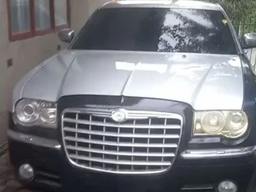 Авто Chrysler 300C 2005 № 8010954