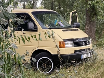 Авто Volkswagen Transporter 1991 № 8011195