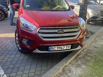 Авто Ford Escape 2018 № 8011480