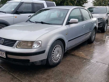 Авто Volkswagen Passat Sedan 1997 № 8011495