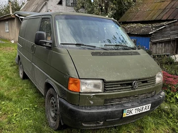 Авто Volkswagen Transporter 2000 № 8011734