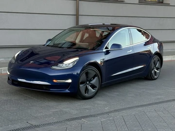 Авто Tesla Model 3 2018 № 8011742
