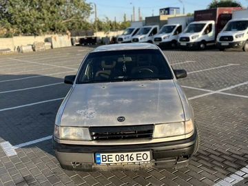 Авто Opel Vectra 1992 № 8011798