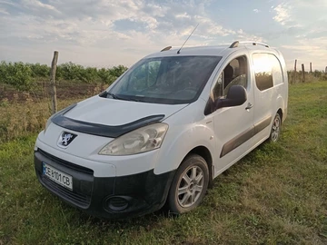 Авто Peugeot Partner 2010 № 8011807