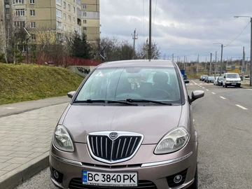 Авто Lancia Musa 2008 № 8012269